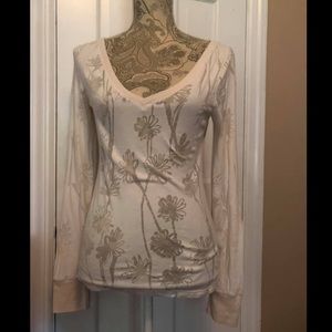 NWT lilka floral top